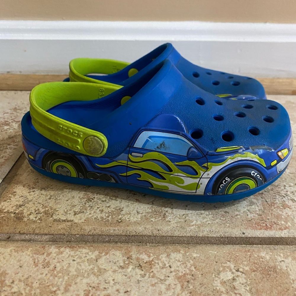 Crocs toddler size 11
